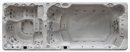 سبا سباحة وحوض استحمام ساخن