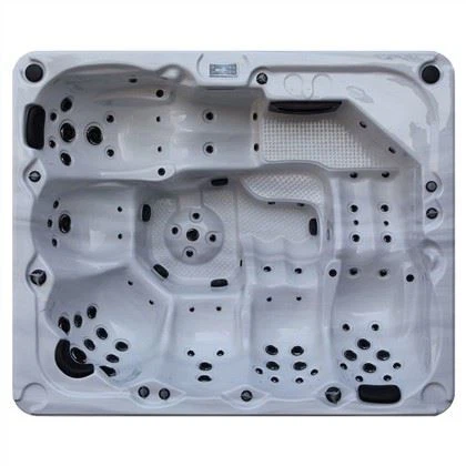 حوض استحمام ضخم